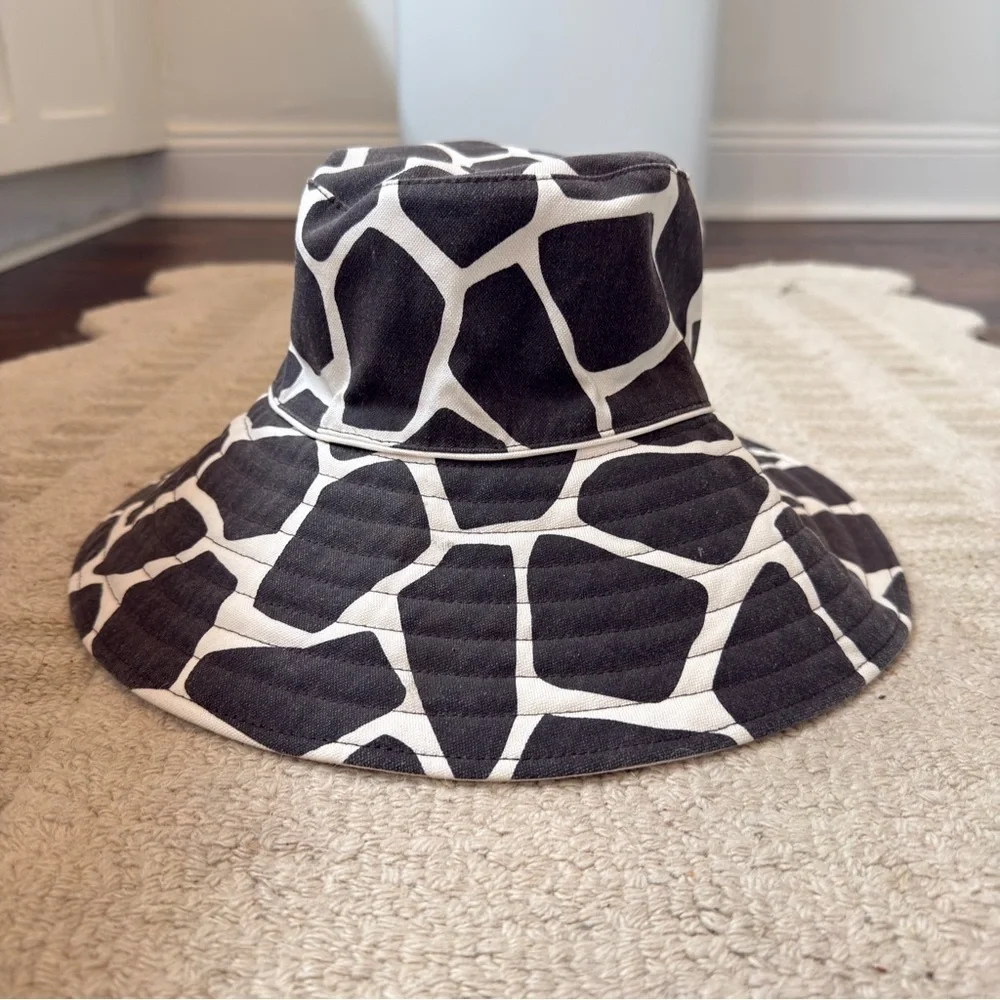Banana Republic Reversible Cotton Hat
